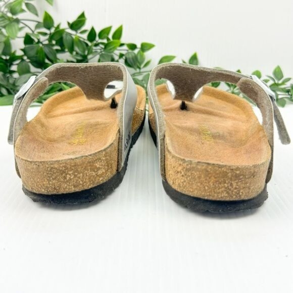 Birkenstock Gizeh Sandals Silver size 7 - Picture 4 of 16